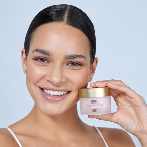 ISDIN Isdinceutics Hyaluronic Moisture Sensitive, Crema Facial Hidratante Con Ácido Hialurónico Y Niacinamida Para Piel Sensible, +57% Hidratación En 2 Horas², 50 G